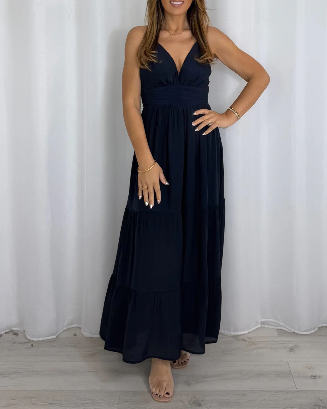 Women's Open Back Tiered Skirt V-Neck Dress (4 Colours)