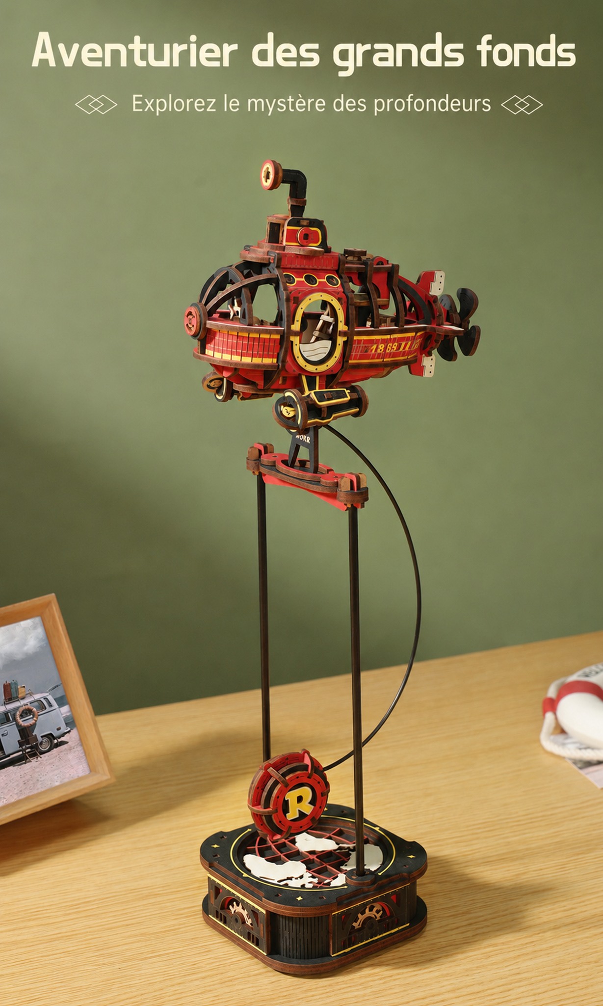 ROKR Gravity Swing Deep-sea Adventurer MCD04 et Road Tripper desktop ornaments