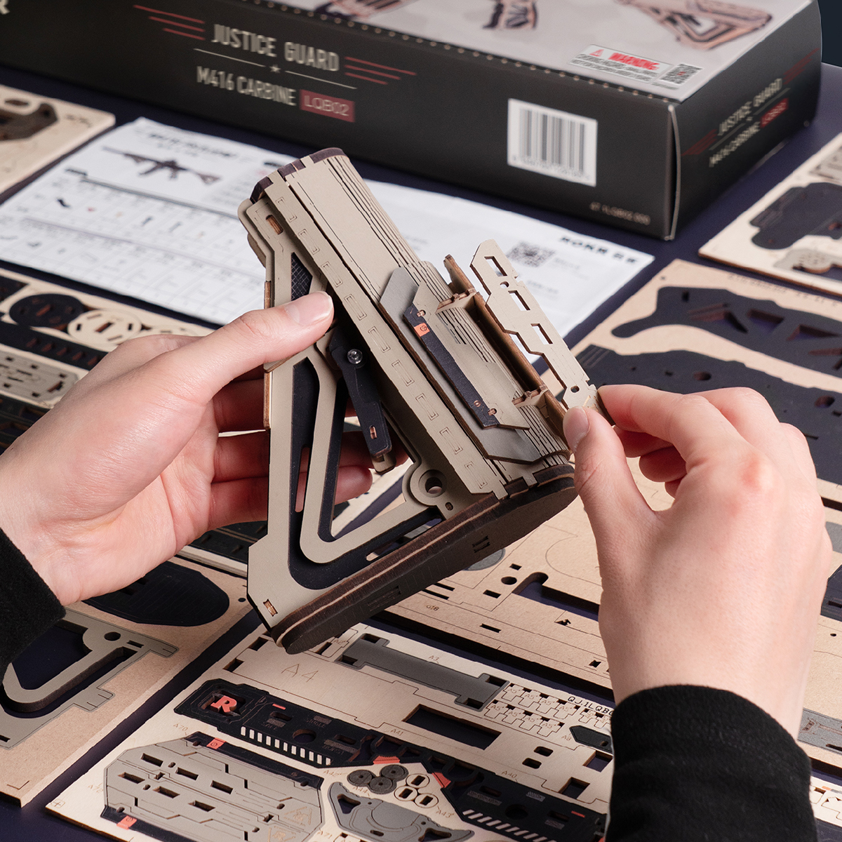 Vue produit supplémentaire 6 de Carabine ROKR M416 LQB02 - Kit de Puzzle 3D en Bois, SKU LQB02