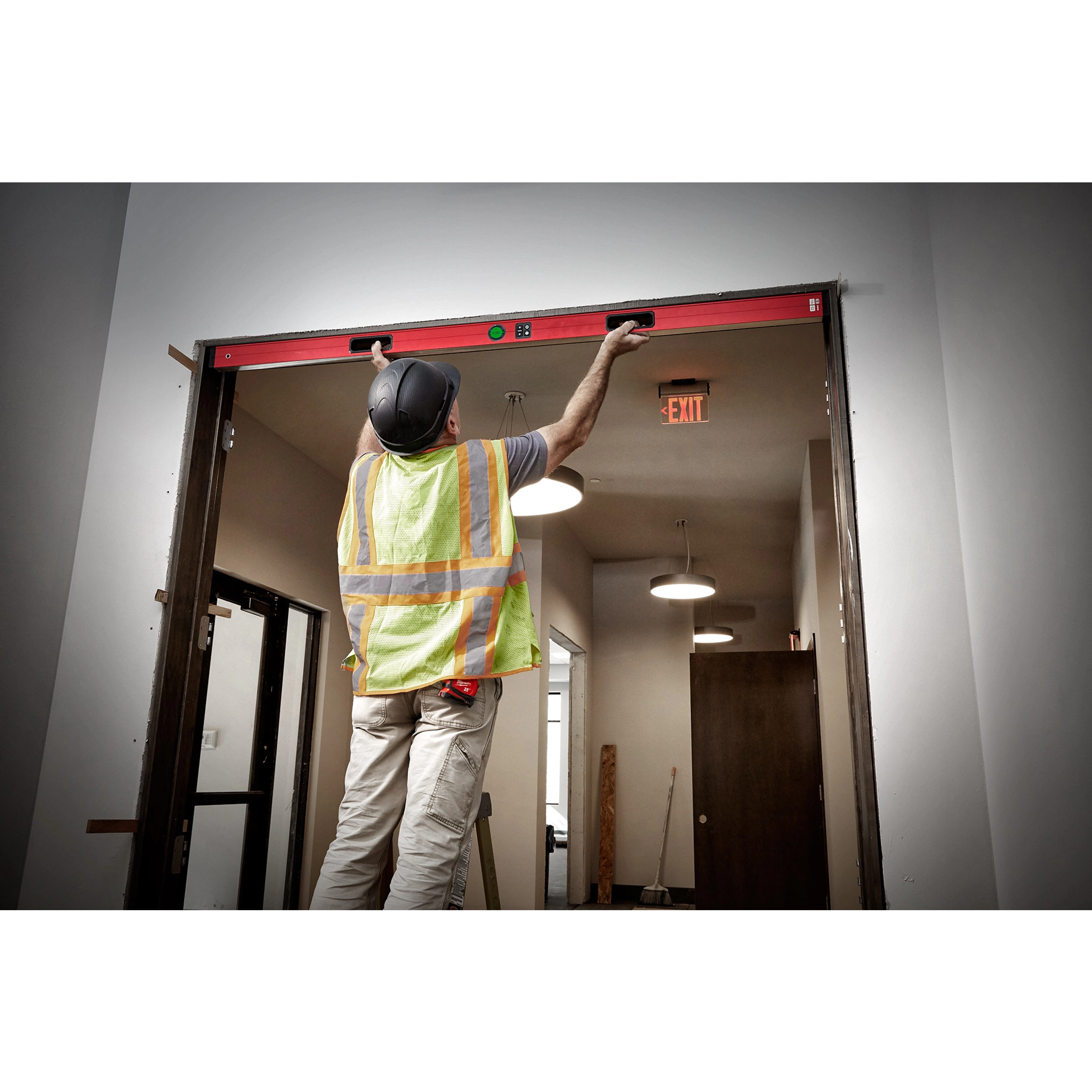 Digital Level w/ PINPOINT™ Measurement Technology
