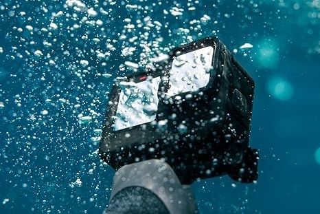4K Ultra HD Dual Screen Action Camera, Waterproof Sports Cam （Fuel your creativity）
