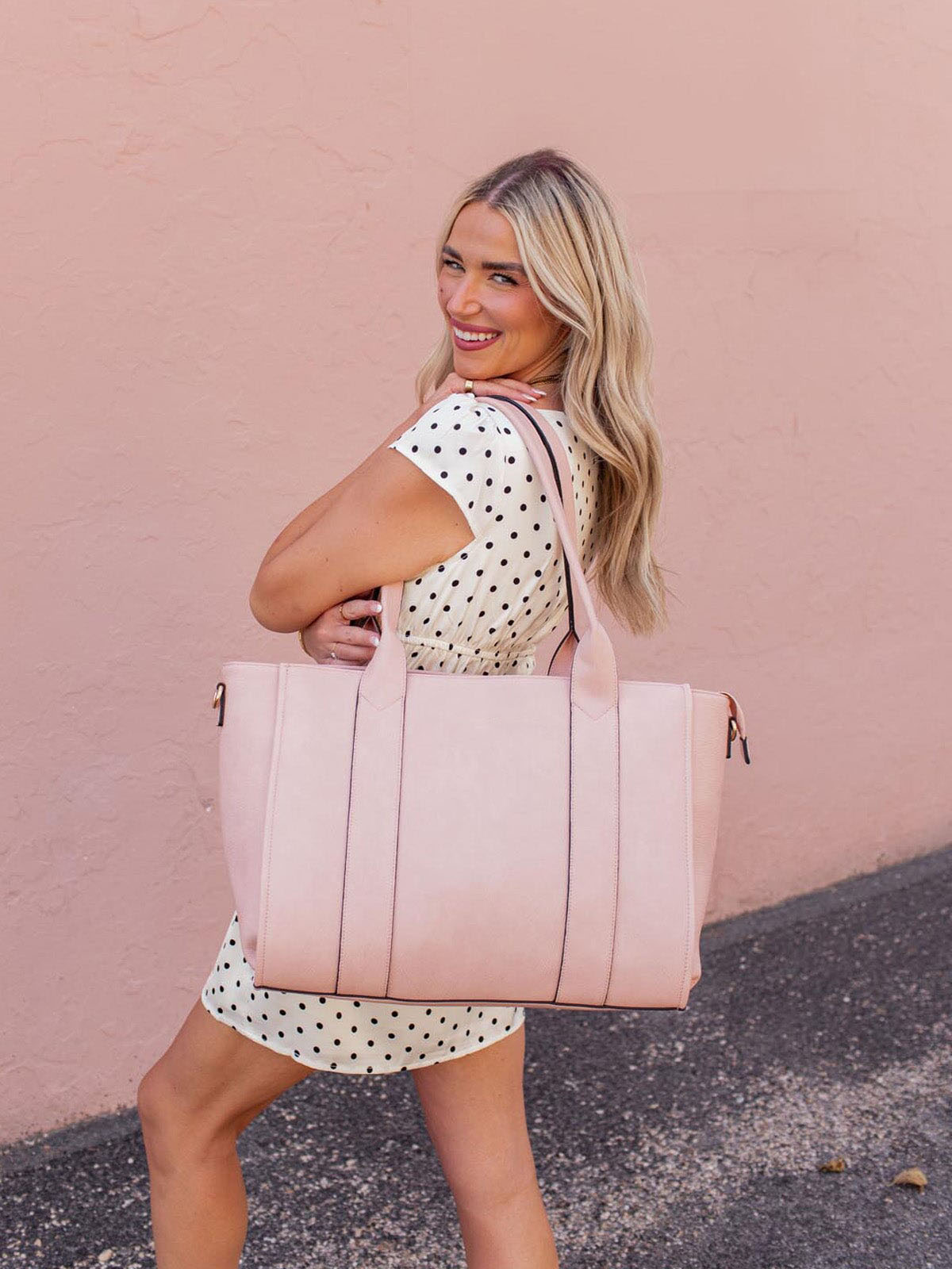 🔥Large Capacity Vegan Leather Work & Travel Tote Bag