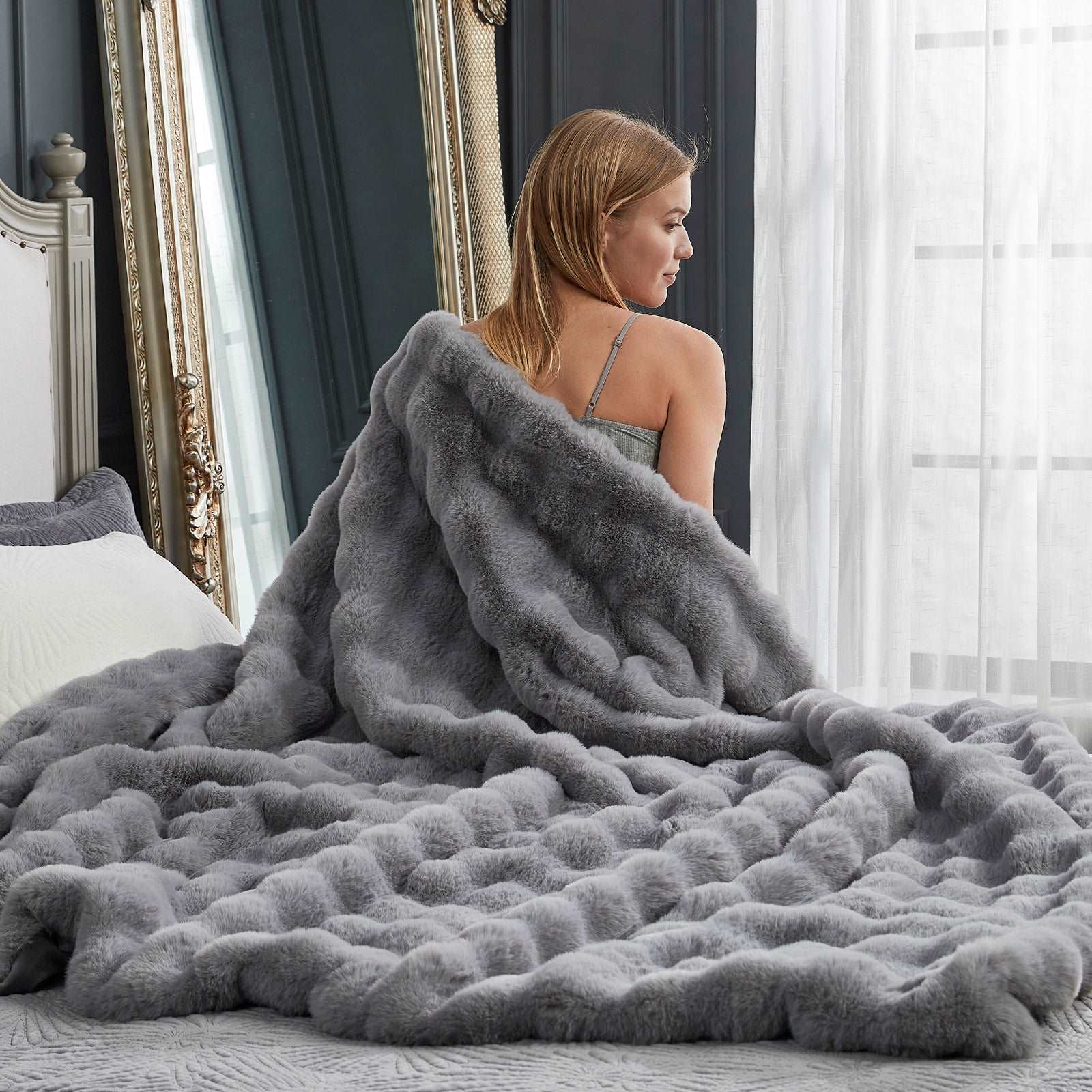 Bubble Faux Fur Throw Blanket - Tie-dye Pink