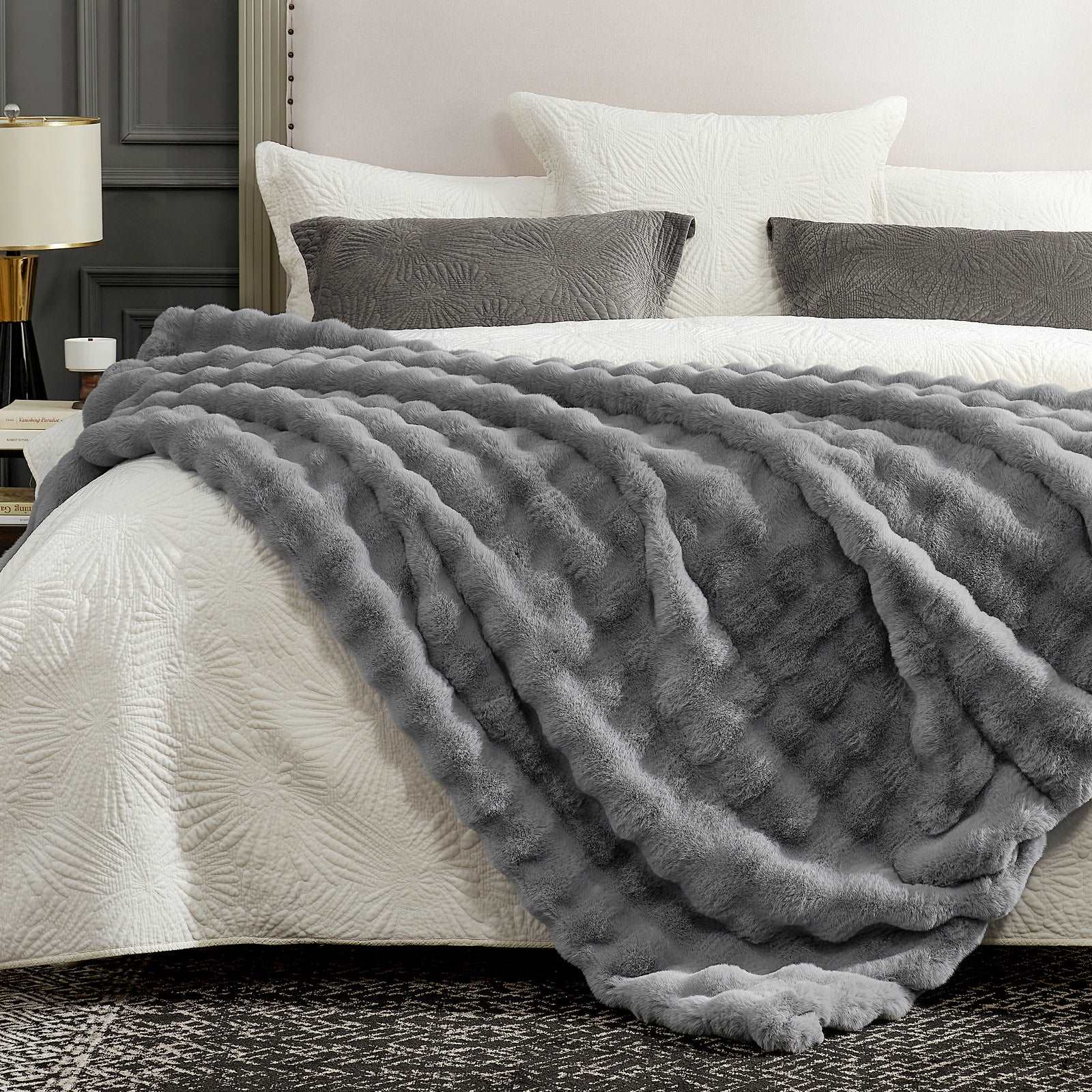 Bubble Faux Fur Throw Blanket - Tie-dye Pink