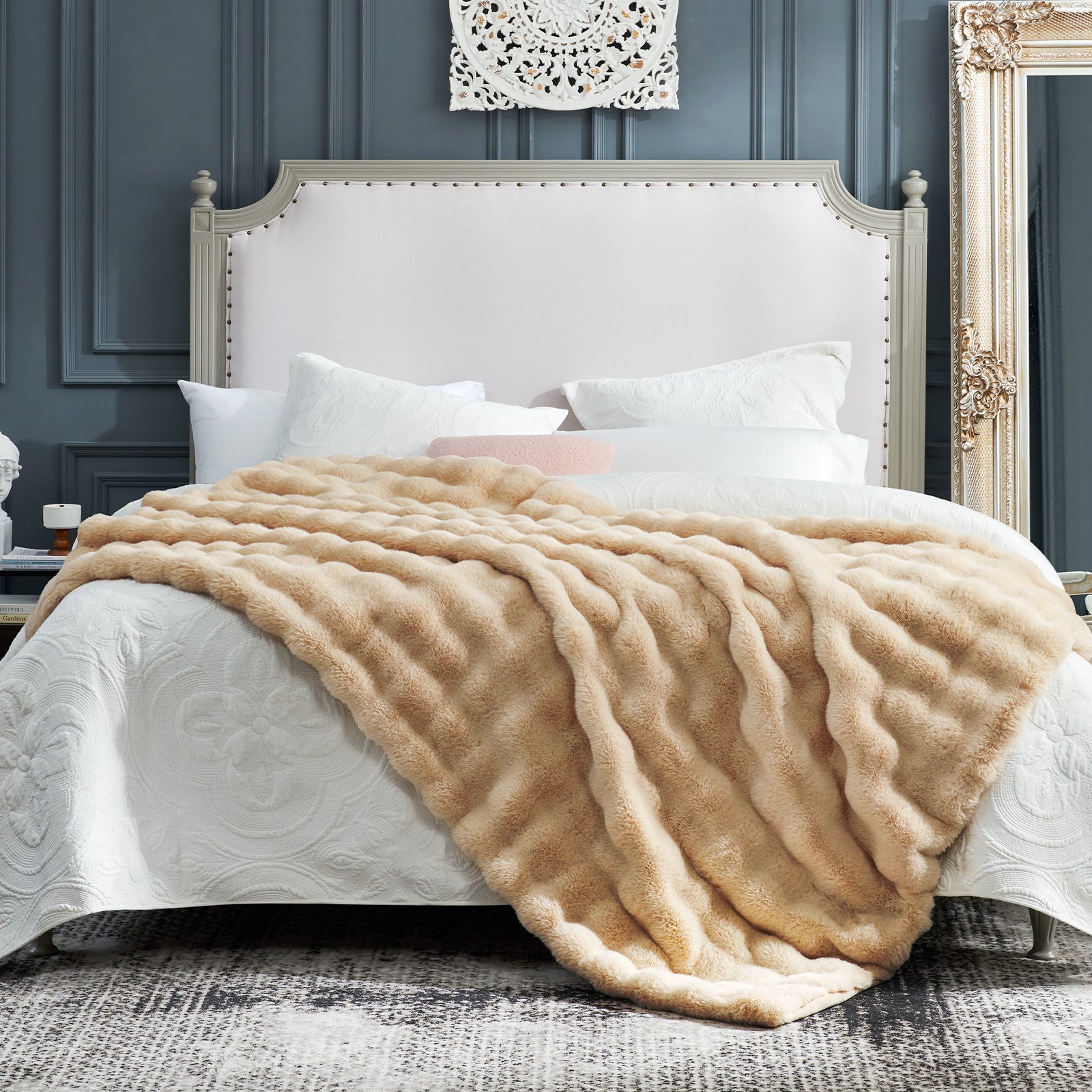 Bubble Faux Fur Throw Blanket - Tie-dye Pink