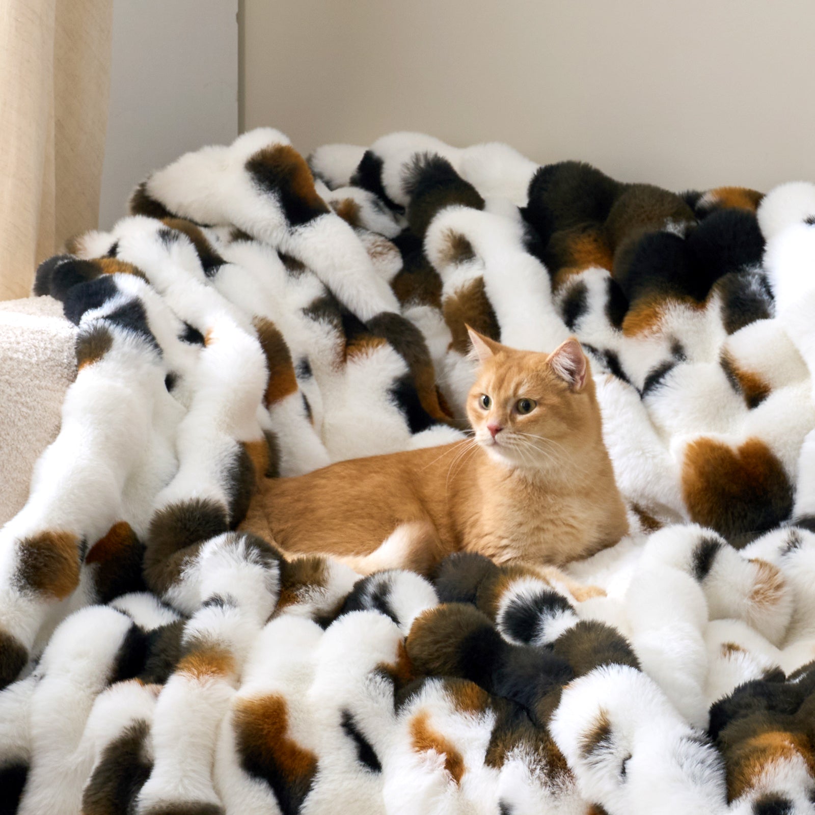 Bubble Faux Fur Throw Blanket - Tie-dye Pink