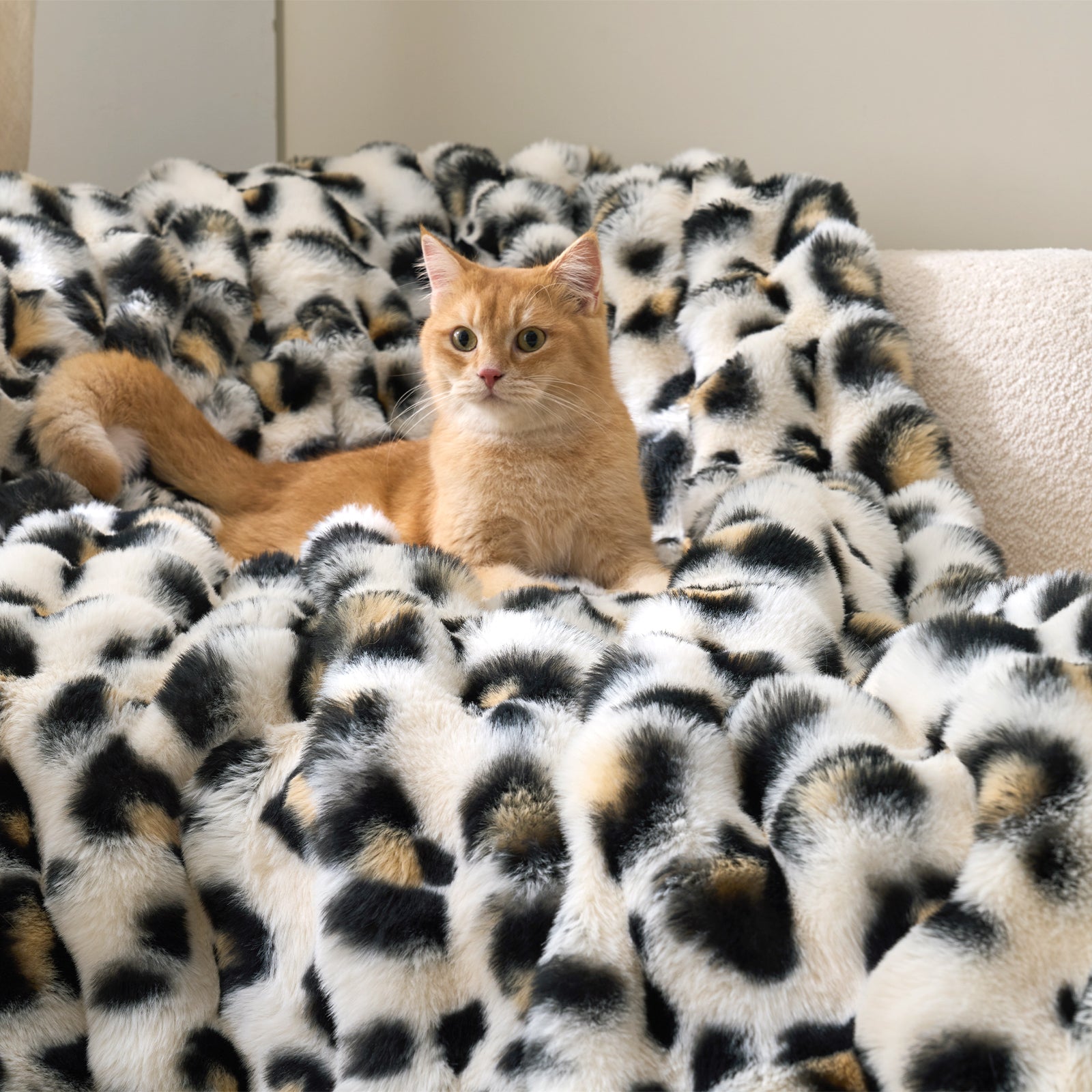Bubble Faux Fur Throw Blanket - Tie-dye Pink