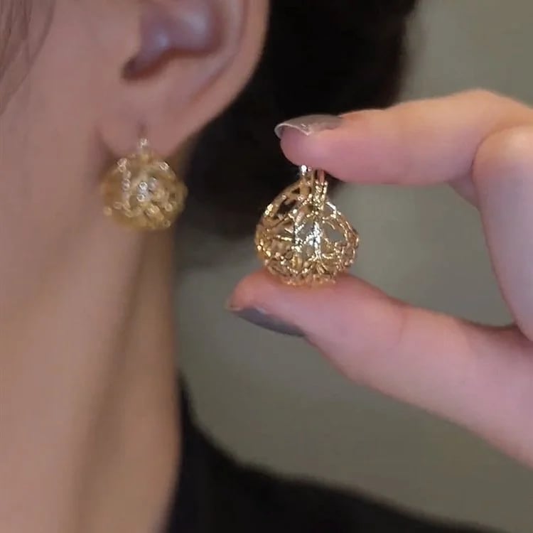 🔥Last Day Promotion 49% OFF - Fashion Cutout Earrings 💕Buy 2 Free Shipping💕