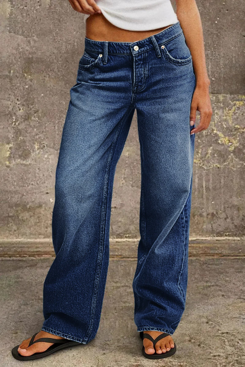 Jeans a gamba dritta a vita media con lavaggio medio