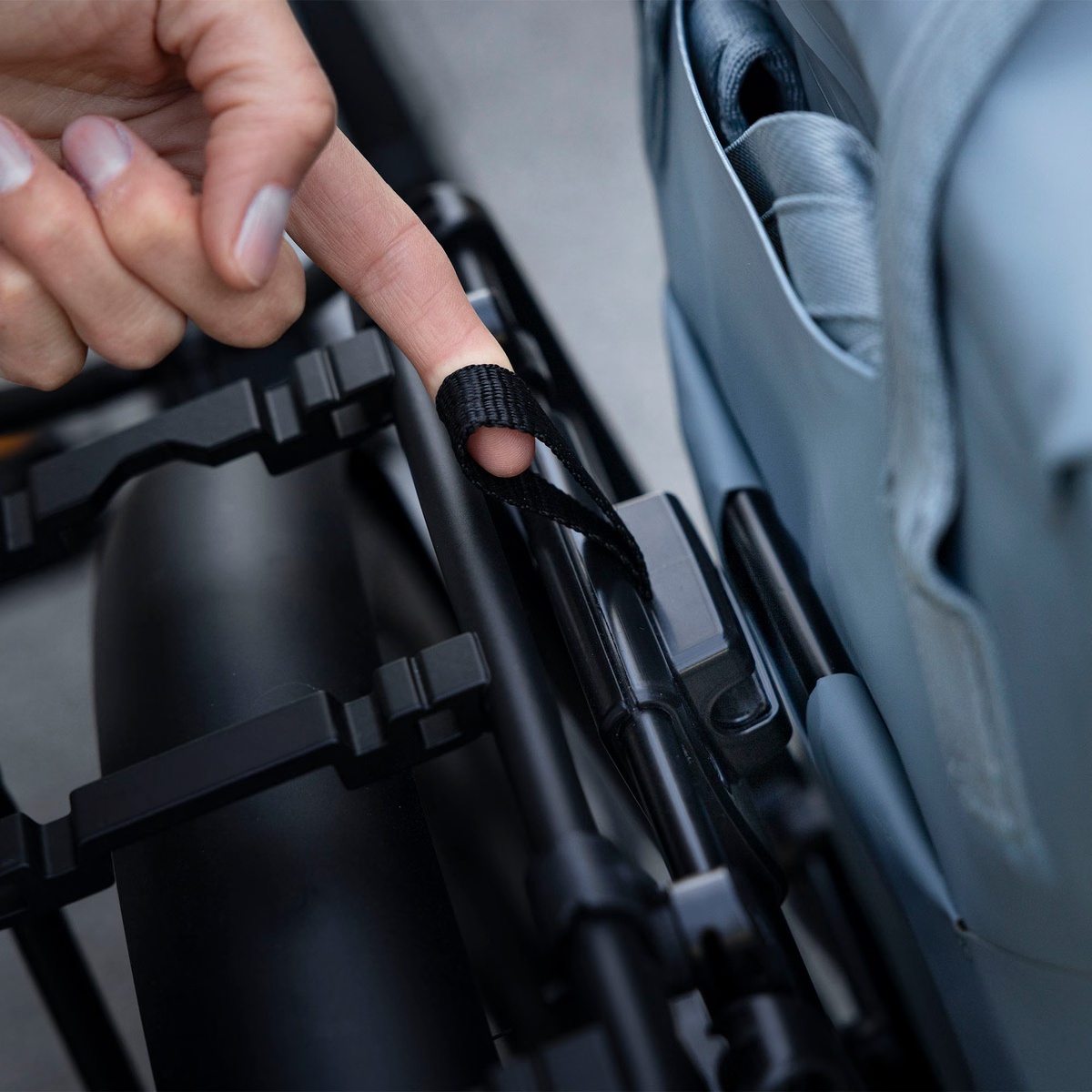 One-Click Lock Bike Rack Connector For Cycling Cargo Bags