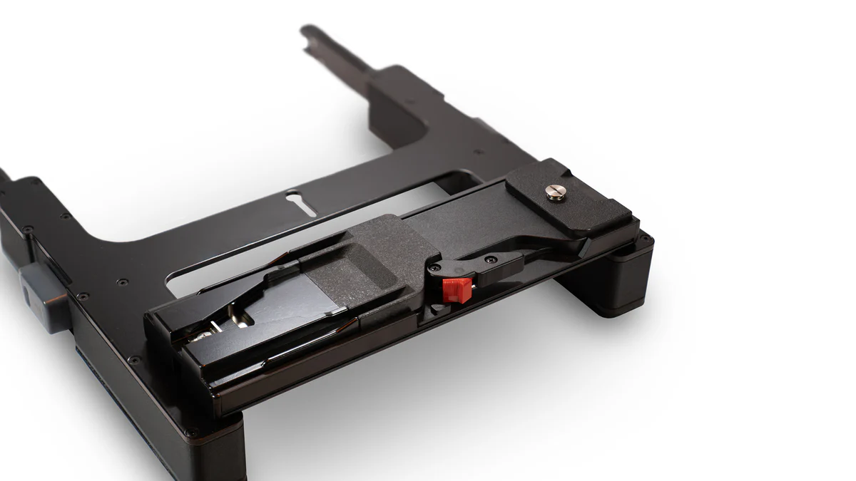 Professional Camera Transport Mount – ISOFIX Anchored, Vibration-Damped for Mobile Workflows