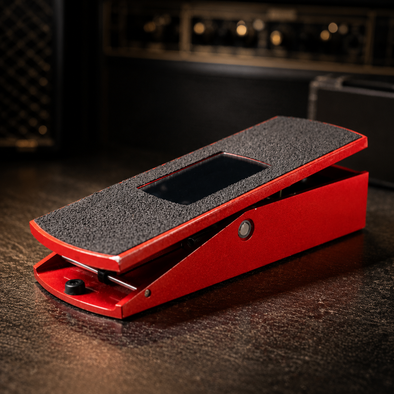 2‑in‑1 Active Volume Pedal with Chromatic Tuner & Touchscreen Display