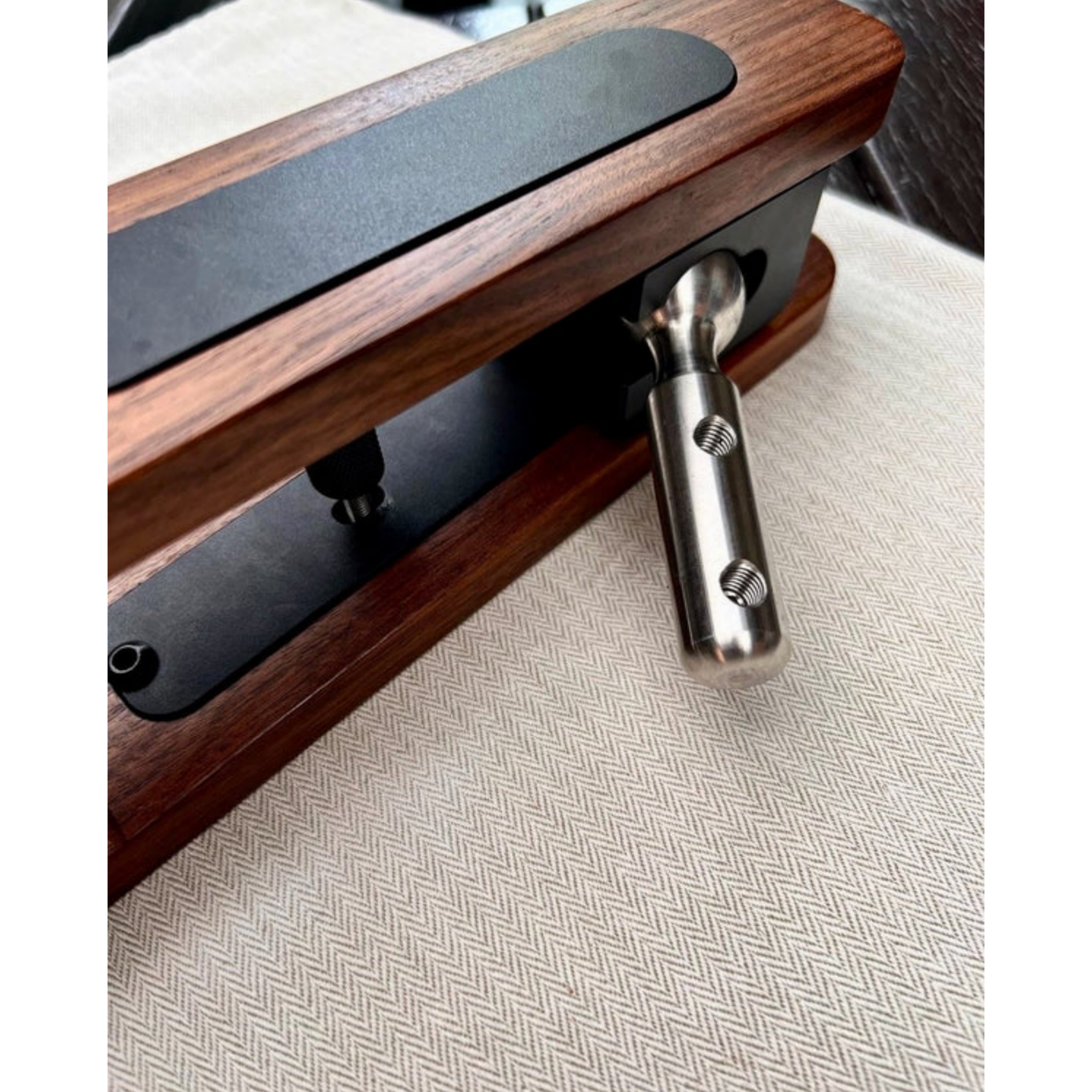Maxita Stitching Pony – Ergonomic Leather Stitching Clamp with Full Adjustability