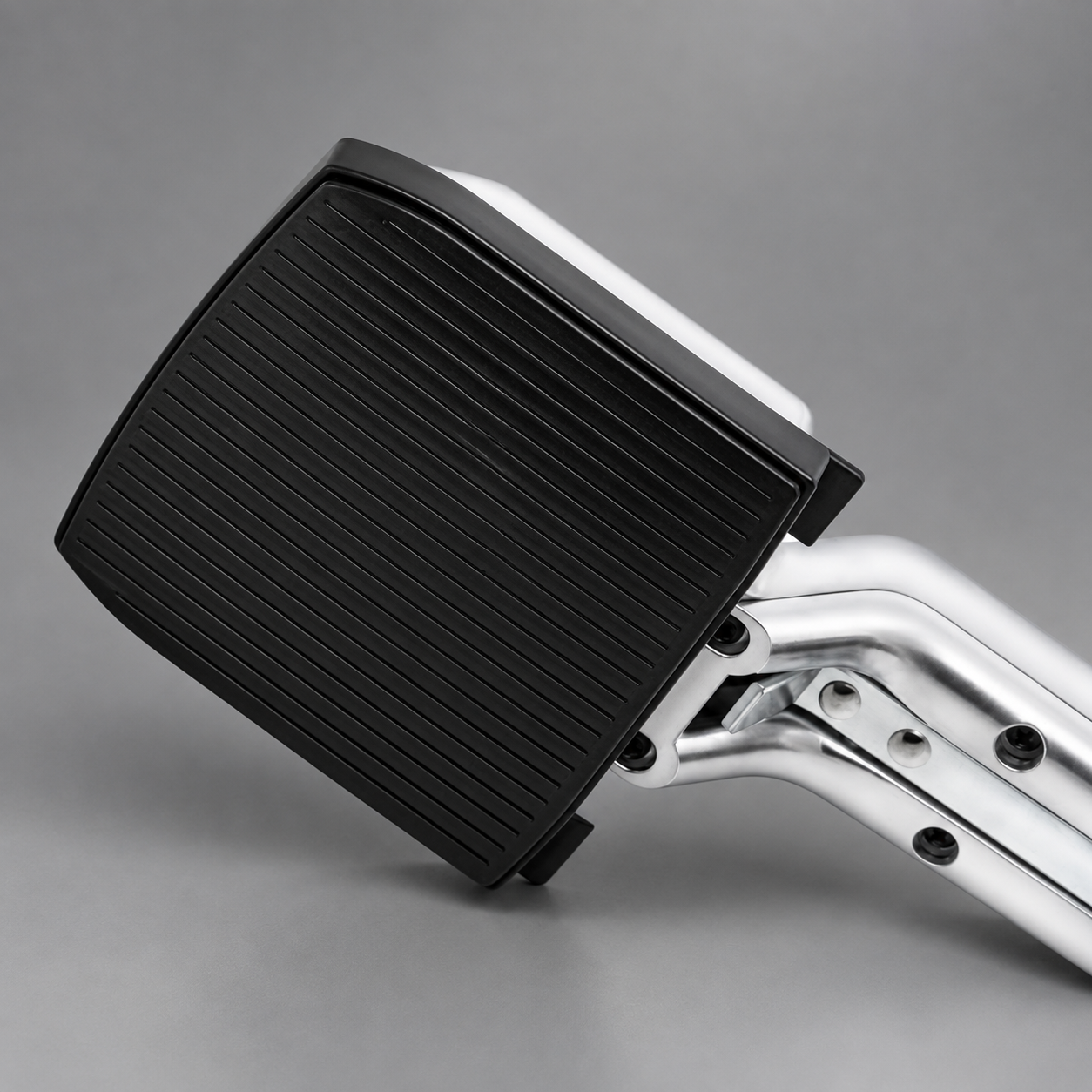 Adjustable High-Profile Carpet Knee Kicker