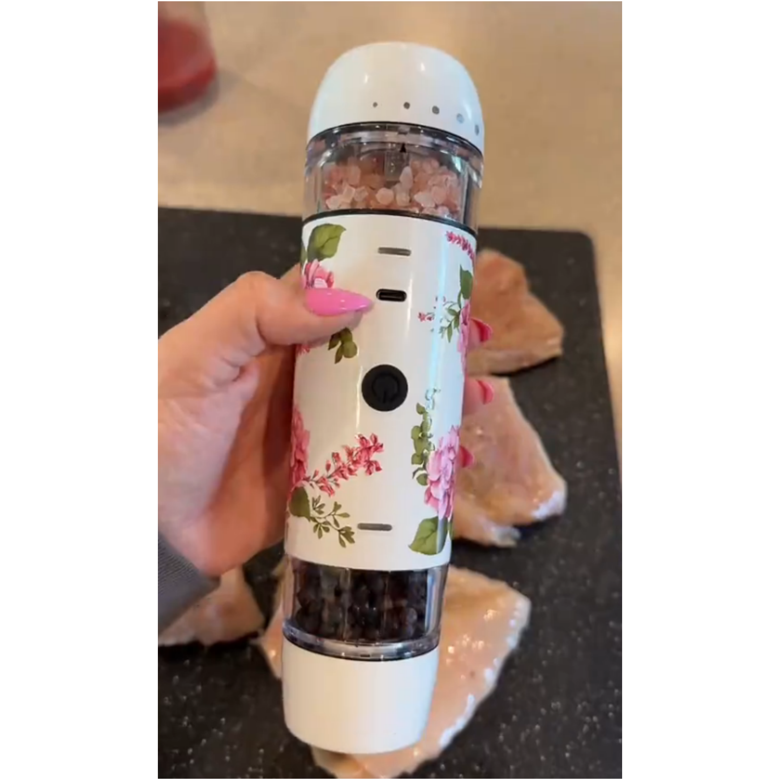 Electric Dual Salt & Pepper Grinder – Smart Twist for Perfect Seasoning