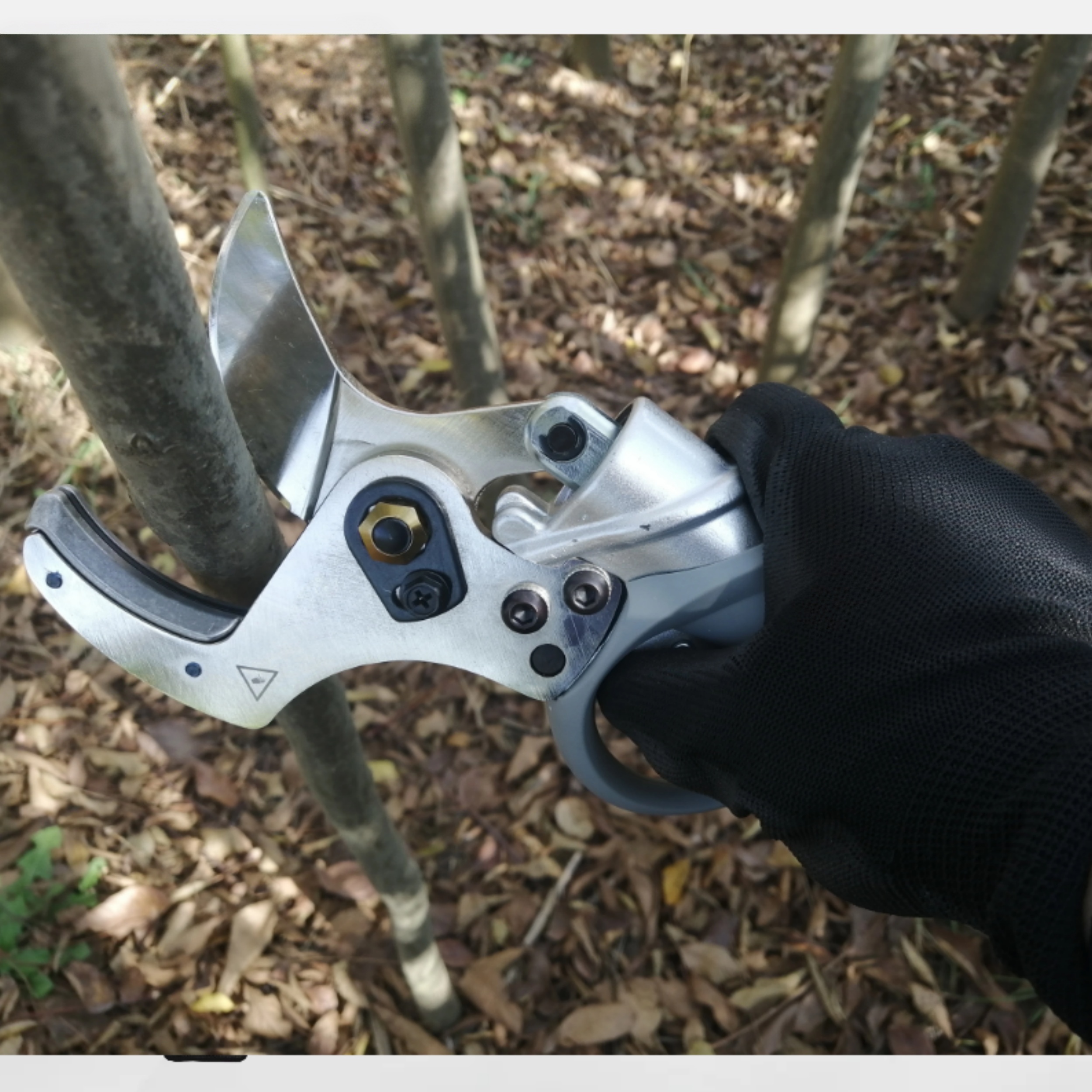 Cordless Electric Pruning Shears – 45mm Professional Garden Cutting Tool