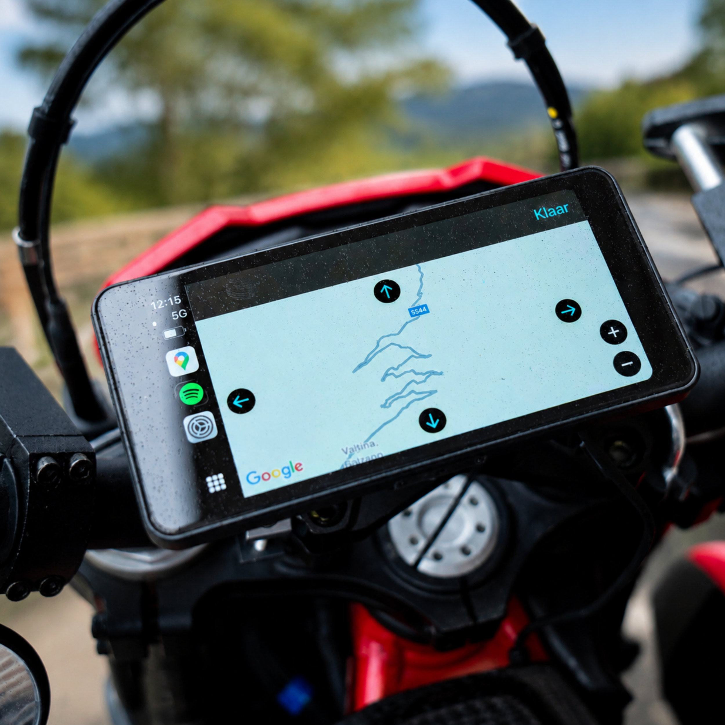 Smart Motorcycle Display System – Navigation and Connectivity Upgrade for Riders