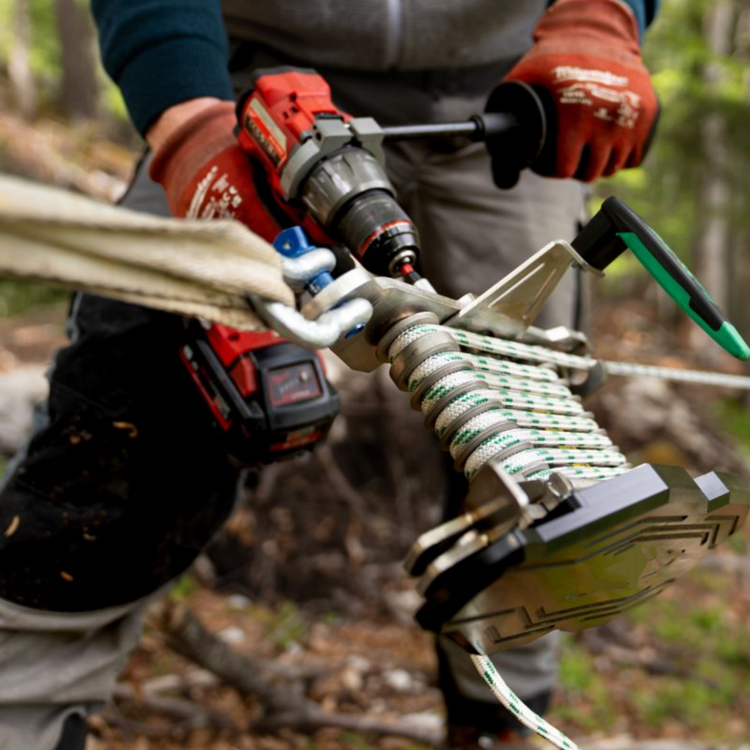 Battery‑Powered Winch with Drill Drive – 600kg Capacity, 50m Rope, 6kg