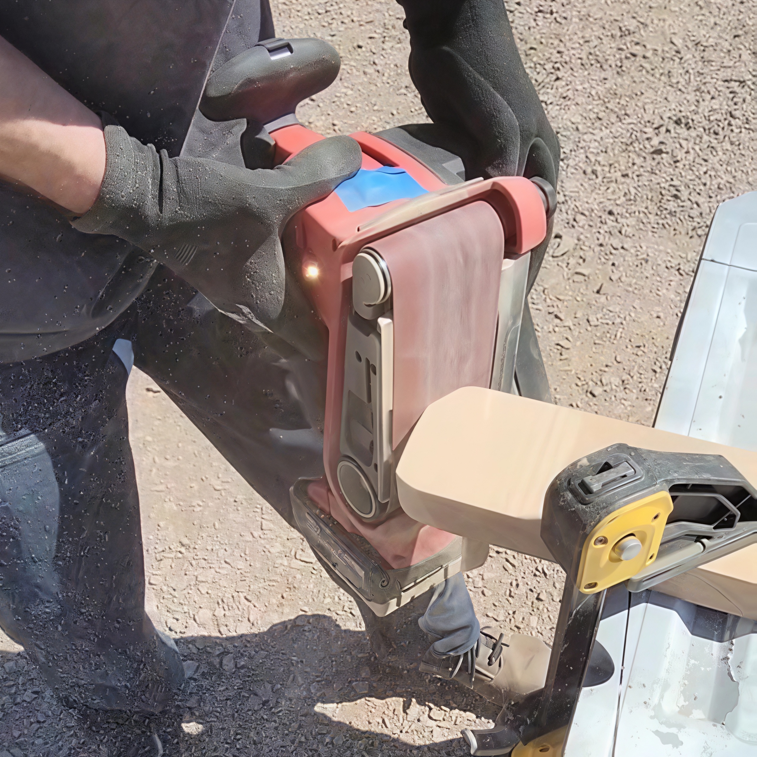 Cordless Belt Sander – 750-1350 SFM, Fast Material Removal, Portable Workshop Tool