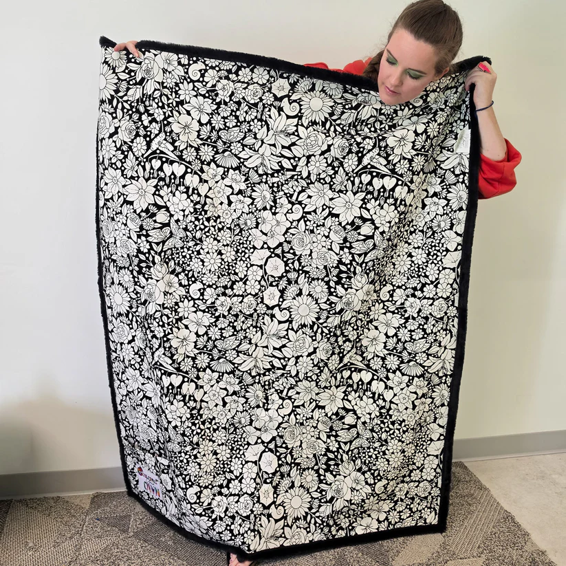 Coloring Blanket – 50″×60″, Soft Cotton Canvas, Velvet‑Print Surface, Machine Washable