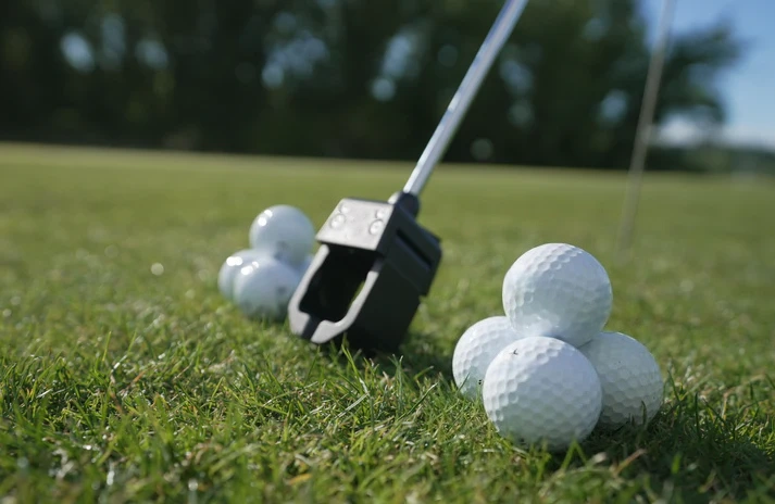 Golf Teeing Device – Stand, Pick Up, and Tee Up Without Bending
