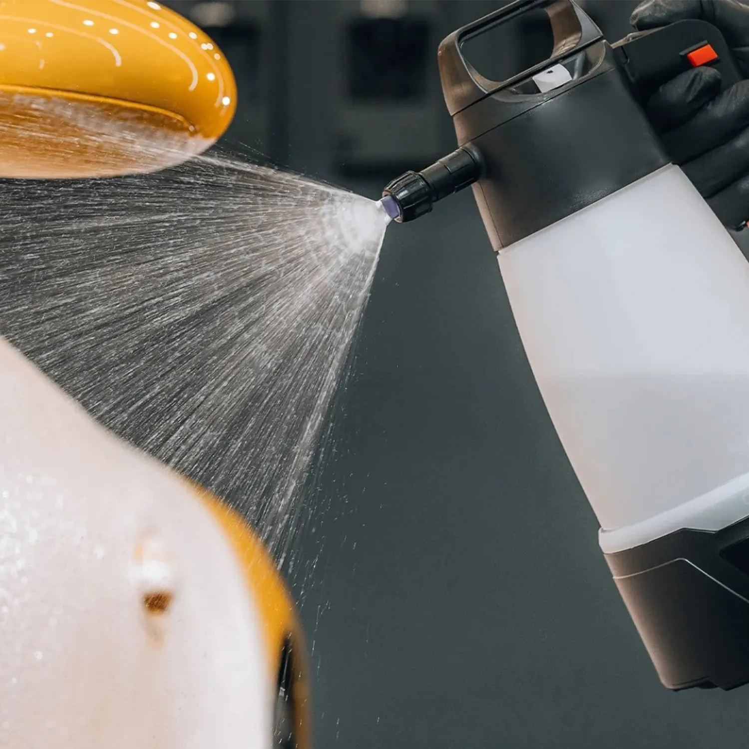 Foam Spray Gun – Battery-Powered, 1.5L Tank, 3 Foam Typ