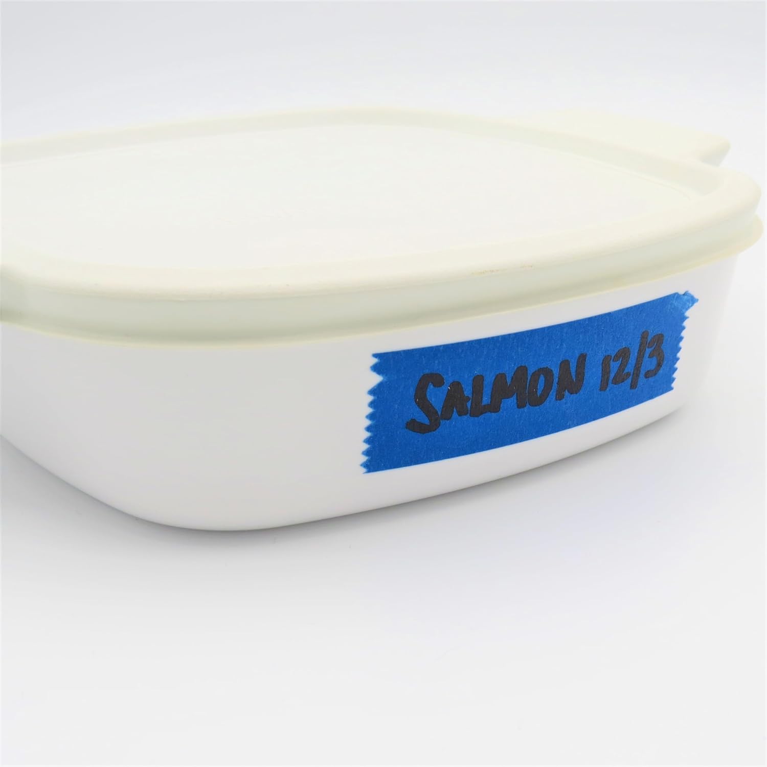 Wall‑Mounted Tape Dispenser – One‑Handed Operation, Built‑in Marker Holder, Damage‑Free