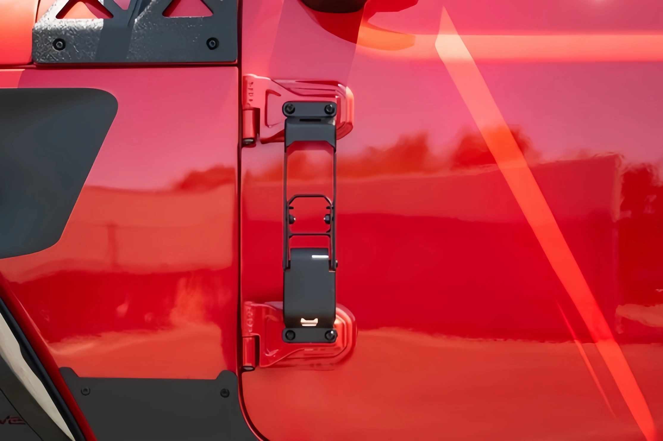 Door Hinge Mounted Steps – Foldable Roof Access Step for Vehicles with Exposed Door Hinges