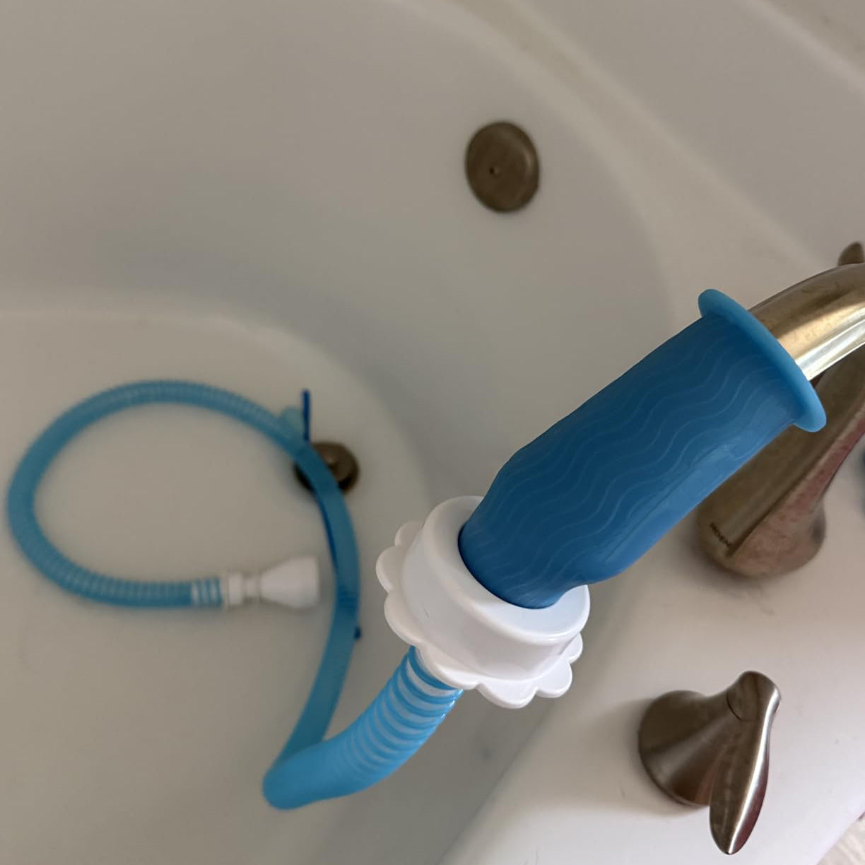 Universal Bathtub Faucet Sprayer Attachment with Hose
