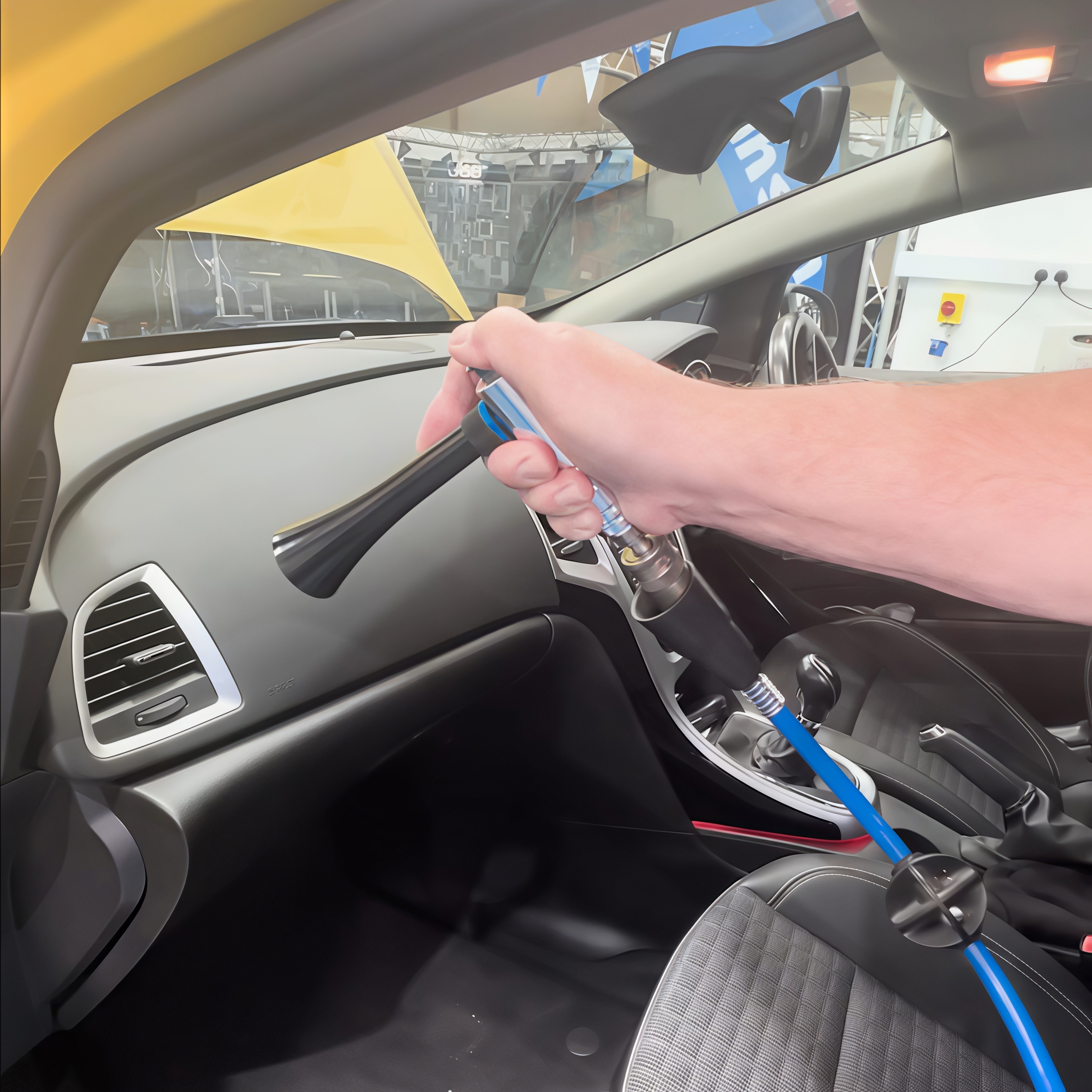 Compact Swirl Blow Gun – Aluminum Body, Vortex Airflow for Interior Detailing