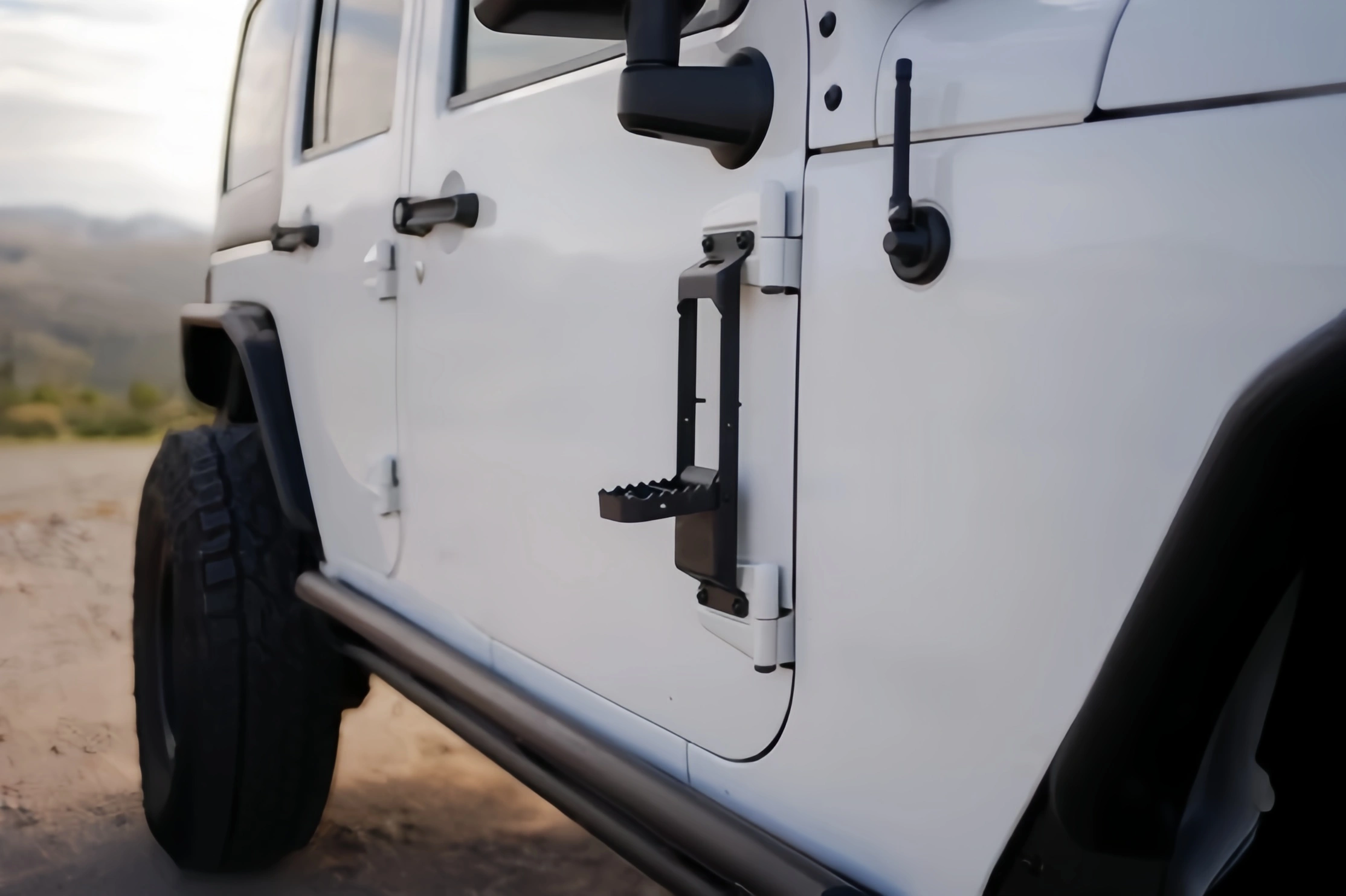 Door Hinge Mounted Steps – Foldable Roof Access Step for Vehicles with Exposed Door Hinges