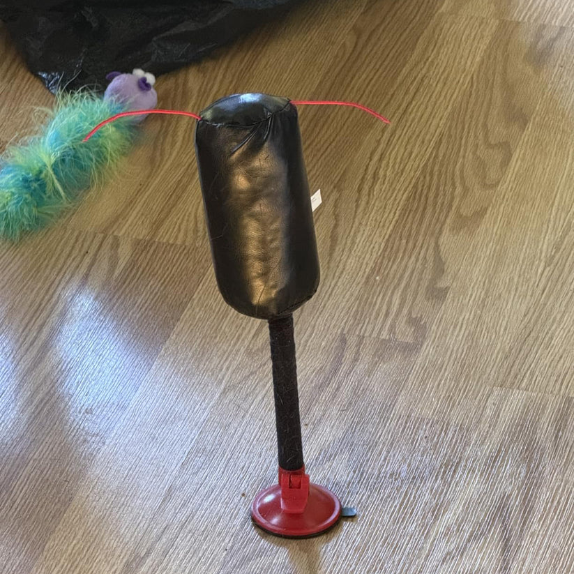Mini Cat Punching Bag – Premium Catnip Filled, Suction Cup Base, Interactive Toy for Indoor Cats