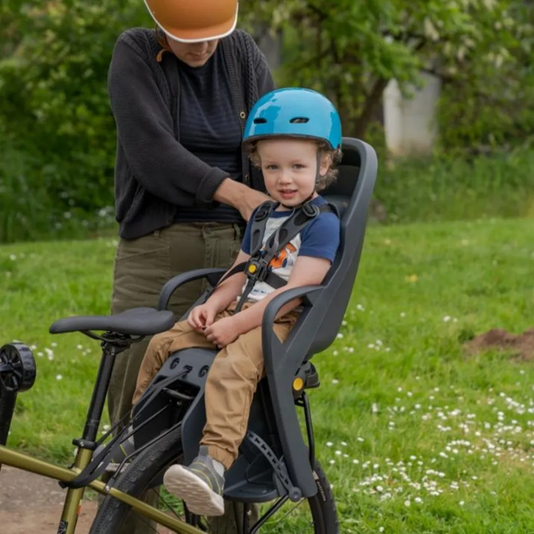 Rear rack seat with free rear rack