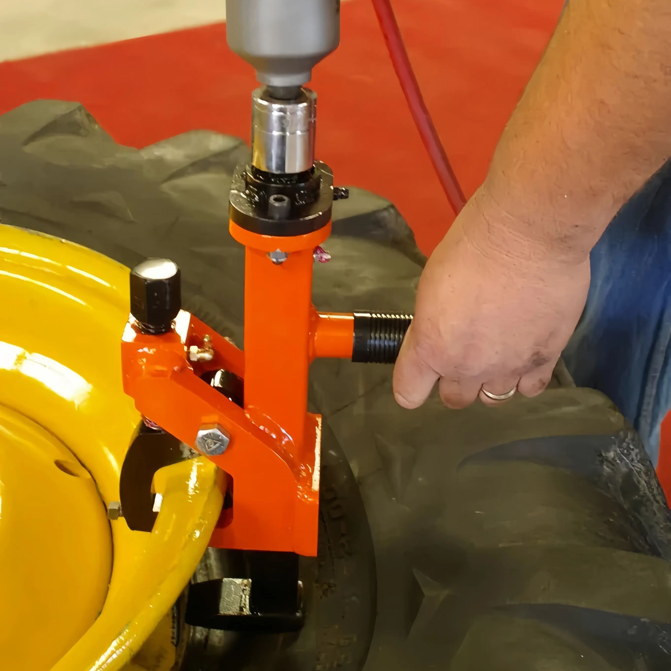 Pneumatic Tire Bead Breaker – Impact-Driven, 127mm Stroke, No Wheel Removal Required