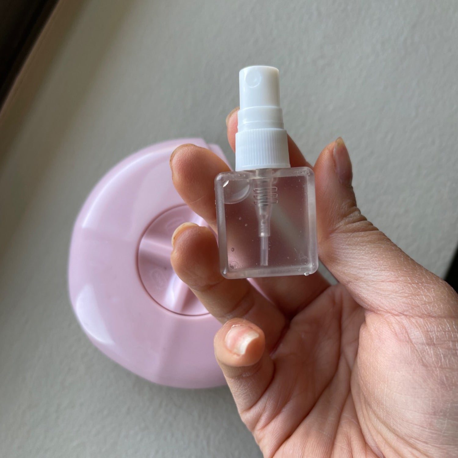 All-in-One Travel Razor & Skincare Tool – Compact, TSA-Friendly, Ready Anywhere