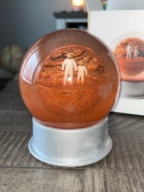 MARS DUST GLOBE – Shake It, Watch the Storm, Discover the Red Planet