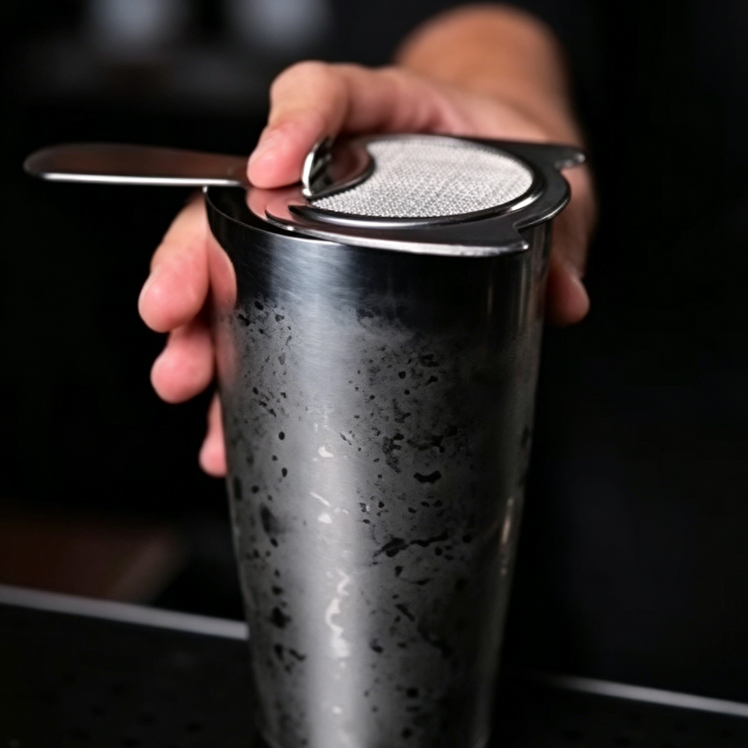 Fine mesh spring rod filter