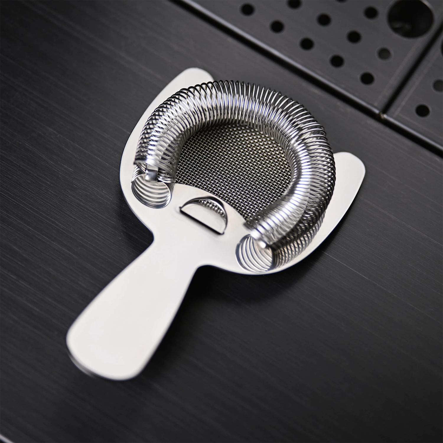 Fine mesh spring rod filter