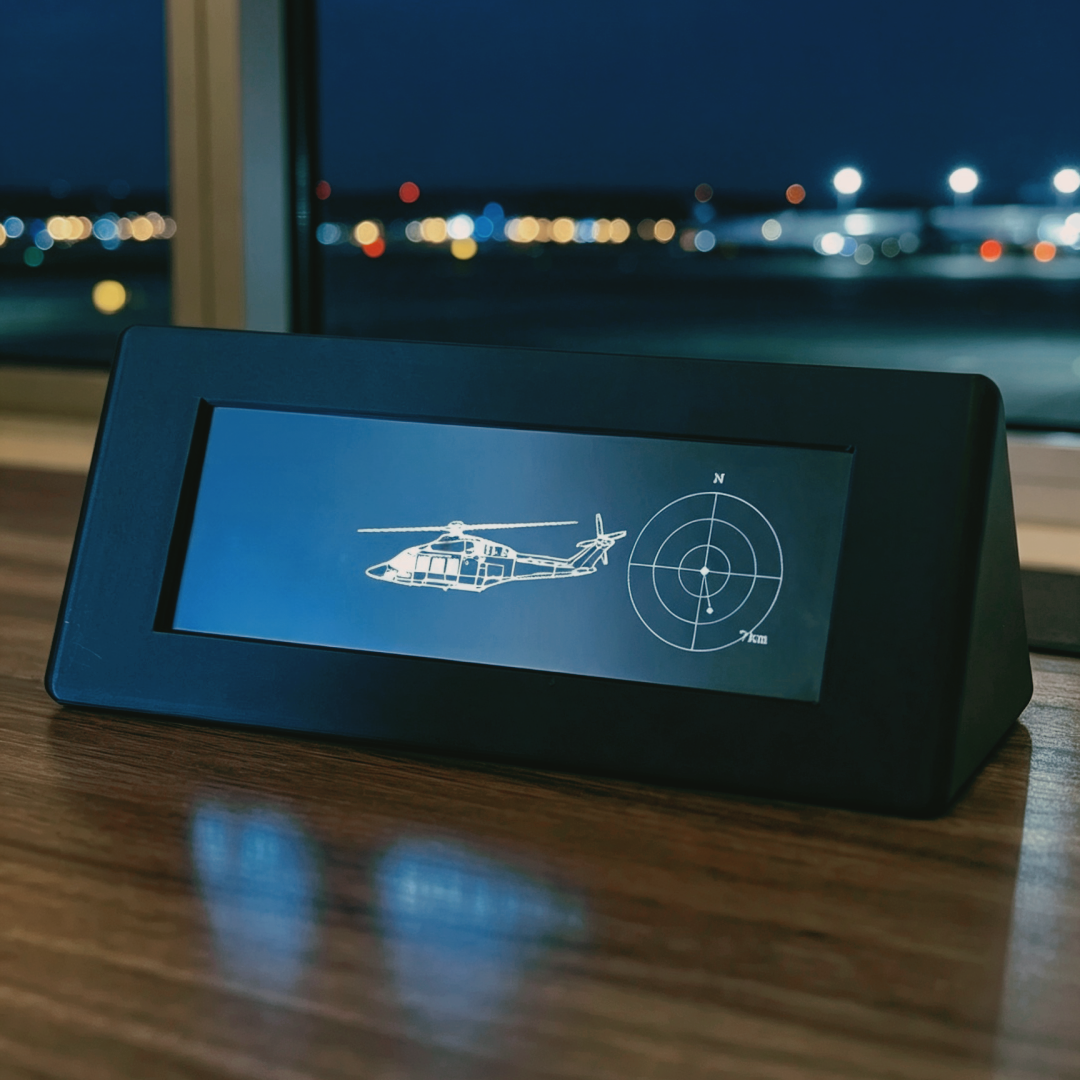 Desktop Flight Tracker Display with Live Aircraft Data