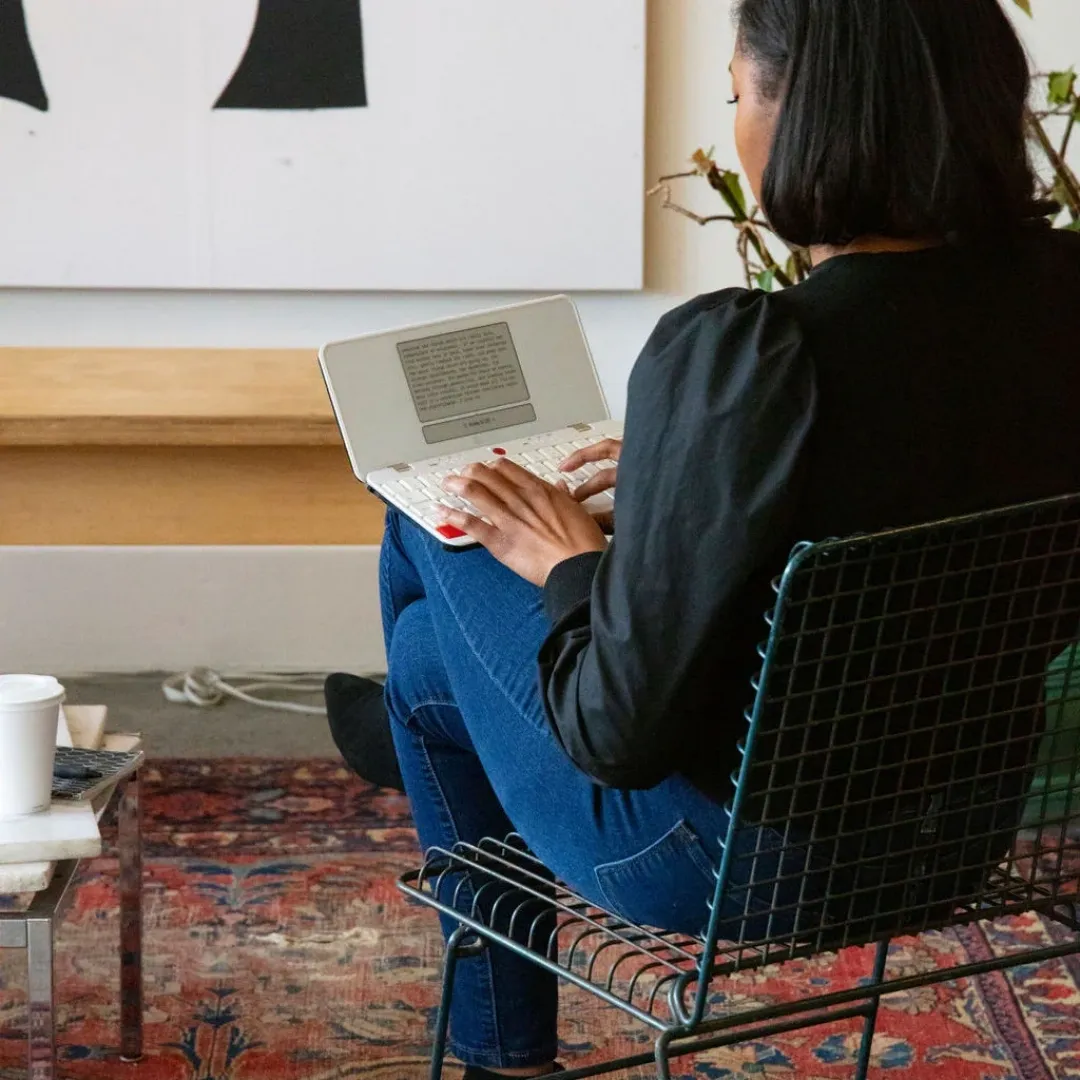Distraction-Free Portable E‑Ink Writer