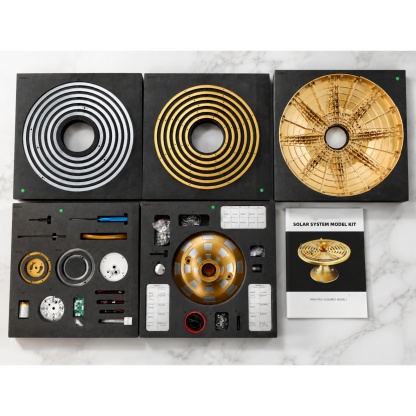 Solar System Planetarium Kit – 600+ Piece Mechanical Model with Gear‑Driven Planetary Motion