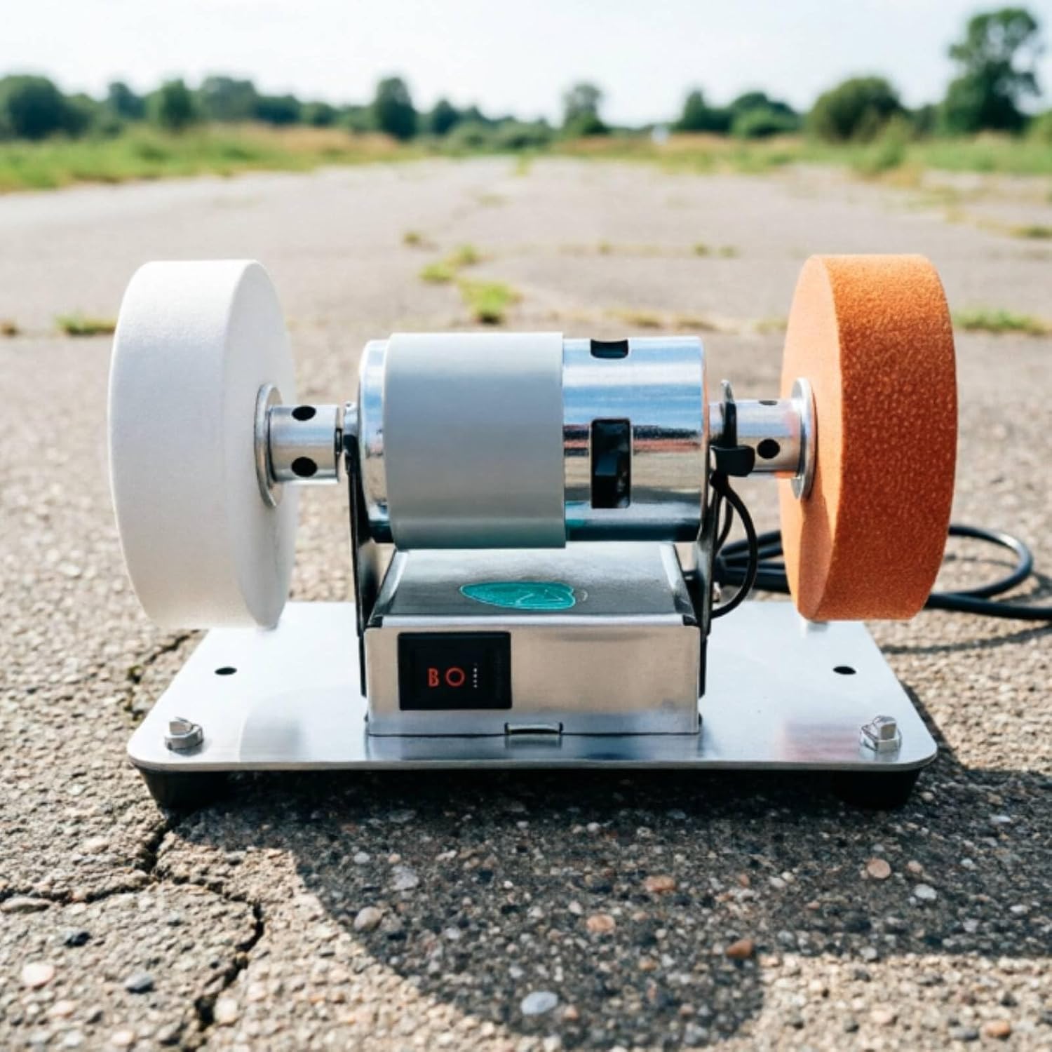 Electric Tabletop Grinder – Versatile Tool for Blade Care & Home Projects