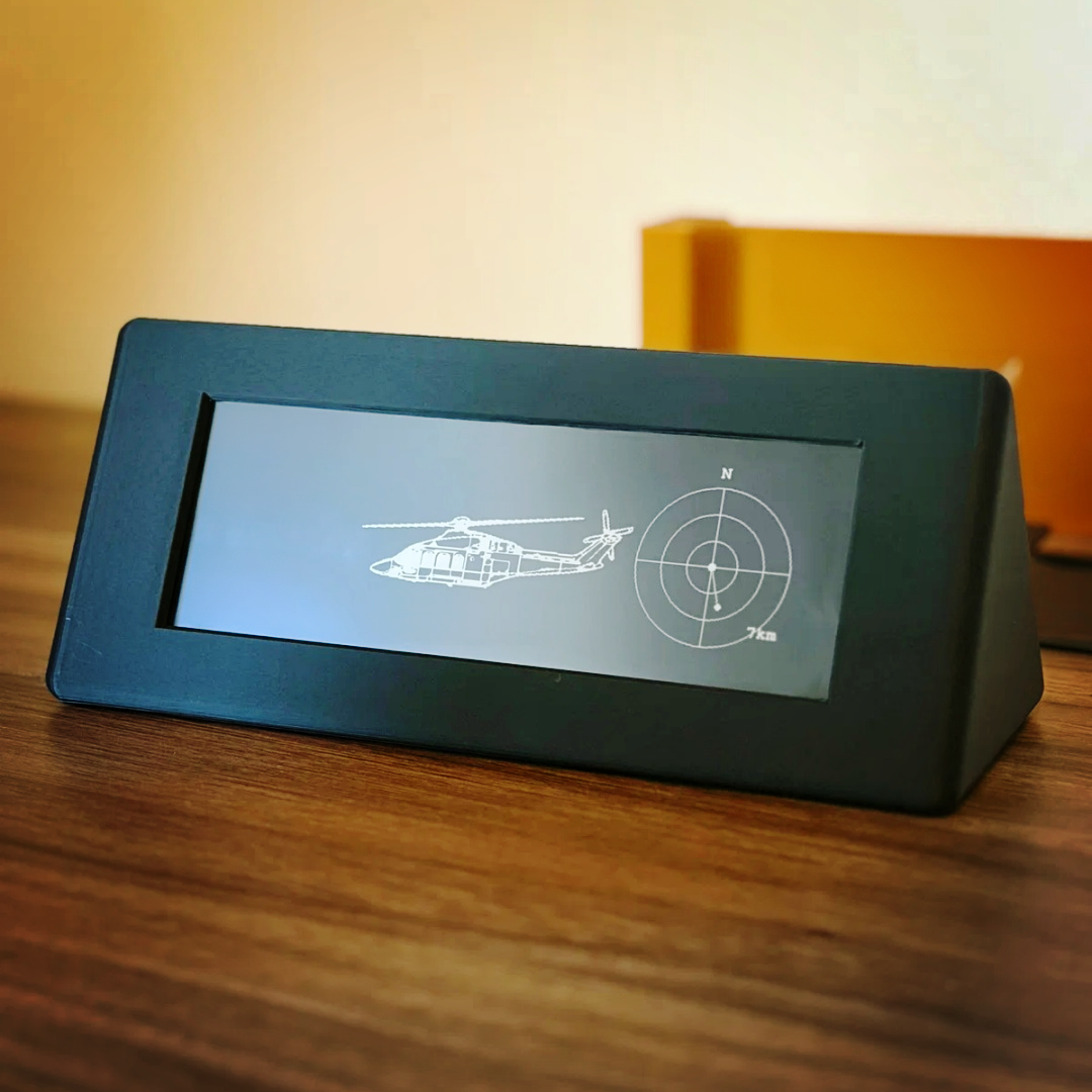 Desktop Flight Tracker Display with Live Aircraft Data