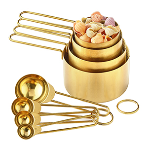 4 measuring cups