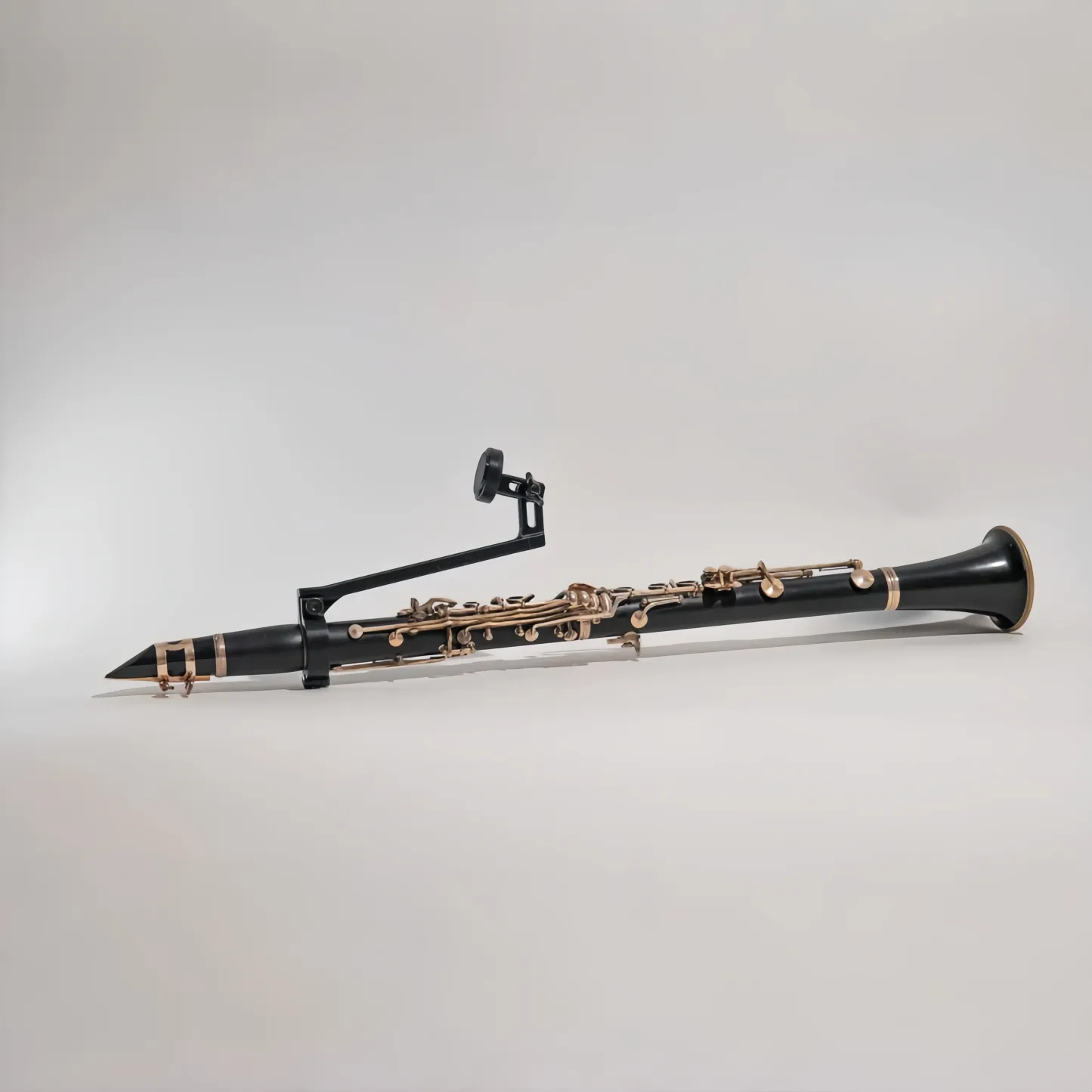 Magnetic Clarinet Stand – Lightweight & Customizable