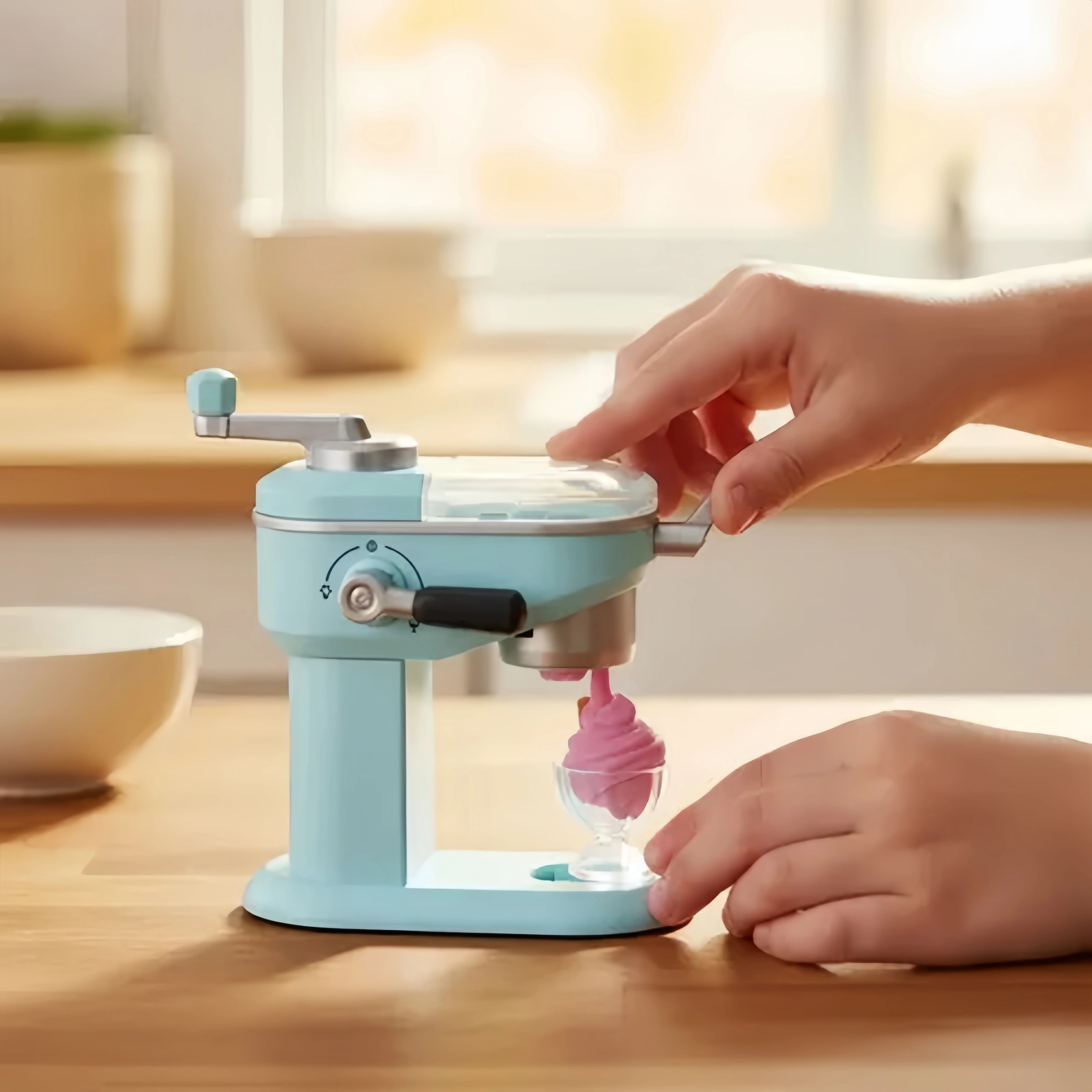 Mini Brands Magic Cook Kitchen Capsule – Working Ice Maker Toy