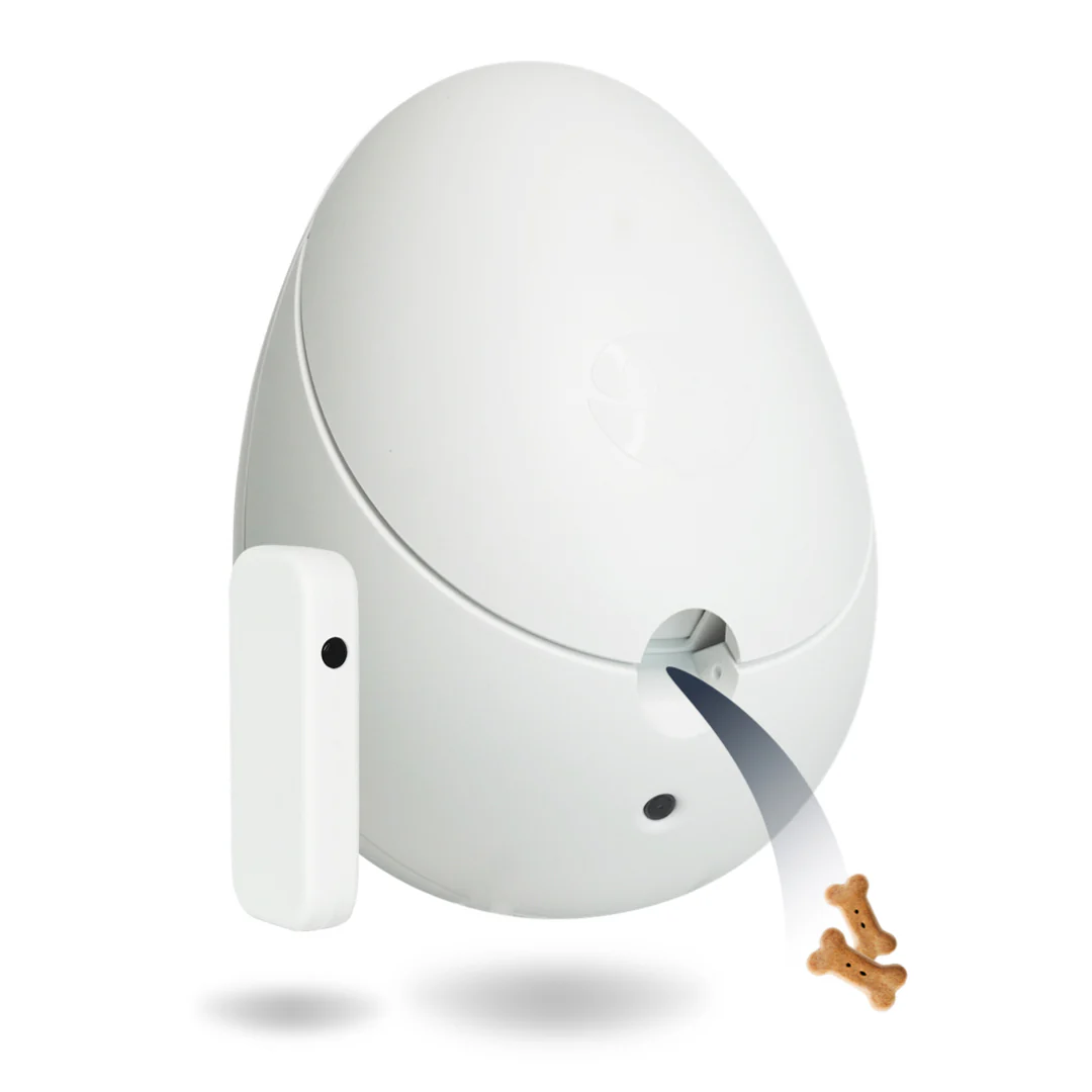 Indoor Interactive Mental Training Device for Dogs