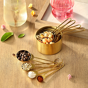 measuring spoons