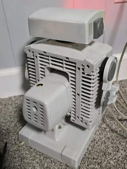 Vintage Robot Desk Fan with Light-Up Eyes and Oscillating Airflow