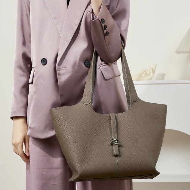 Women’s Genuine Leather Large Capacity Commuter Tote Bag